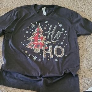 🔥Festive Holiday T-Shirt with Christmas Tree Design